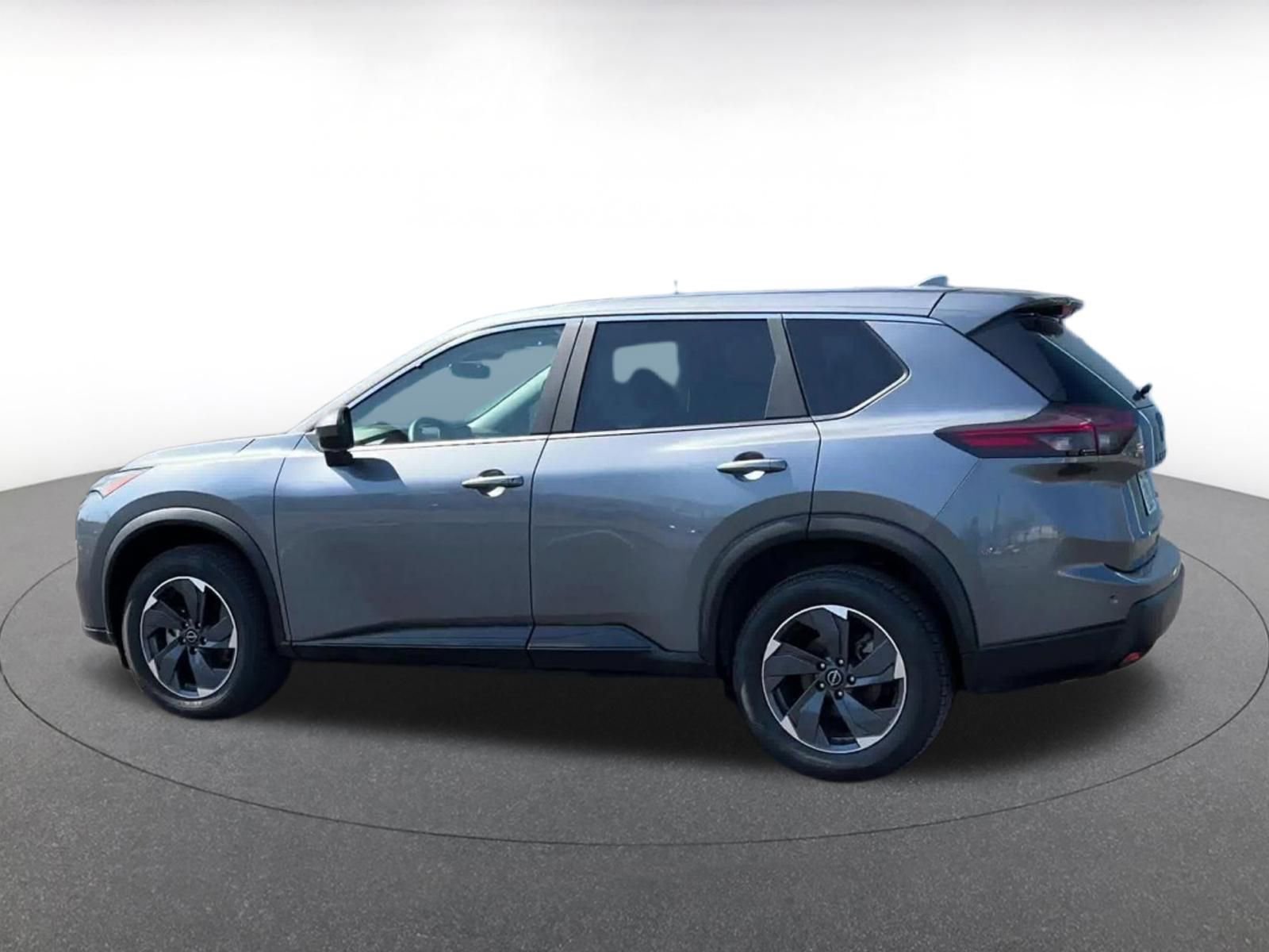 Thumbnail: 2025 Nissan Rogue - 10
