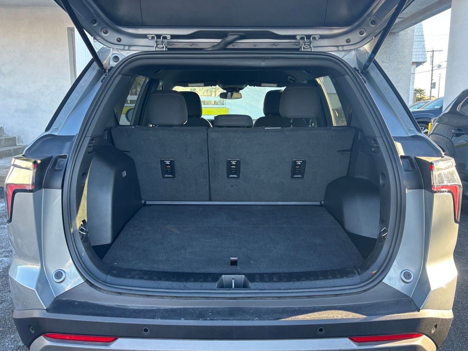 Thumbnail: 2025 Chevrolet Equinox - 28