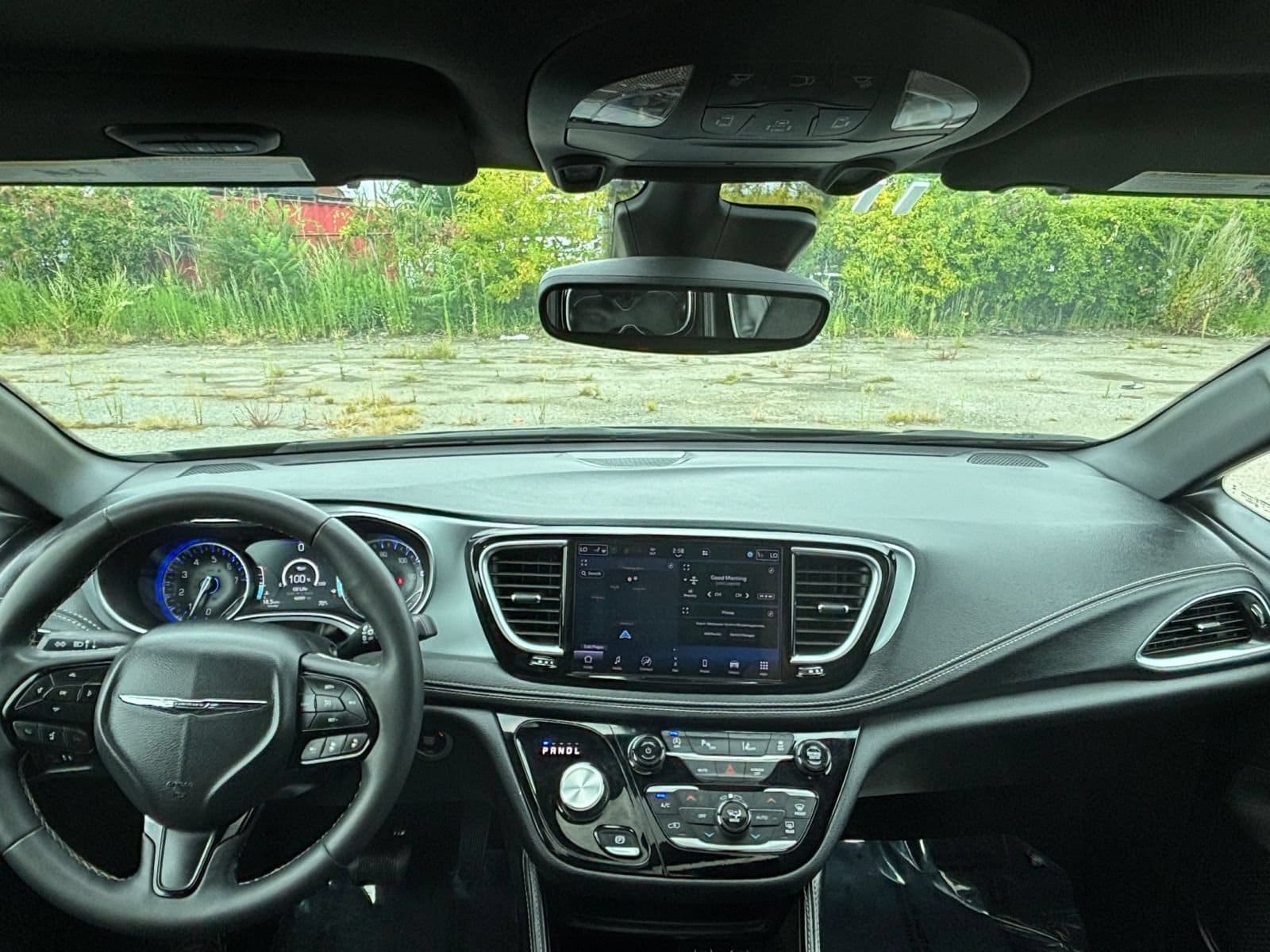 Thumbnail: 2025 Chrysler Pacifica - 30