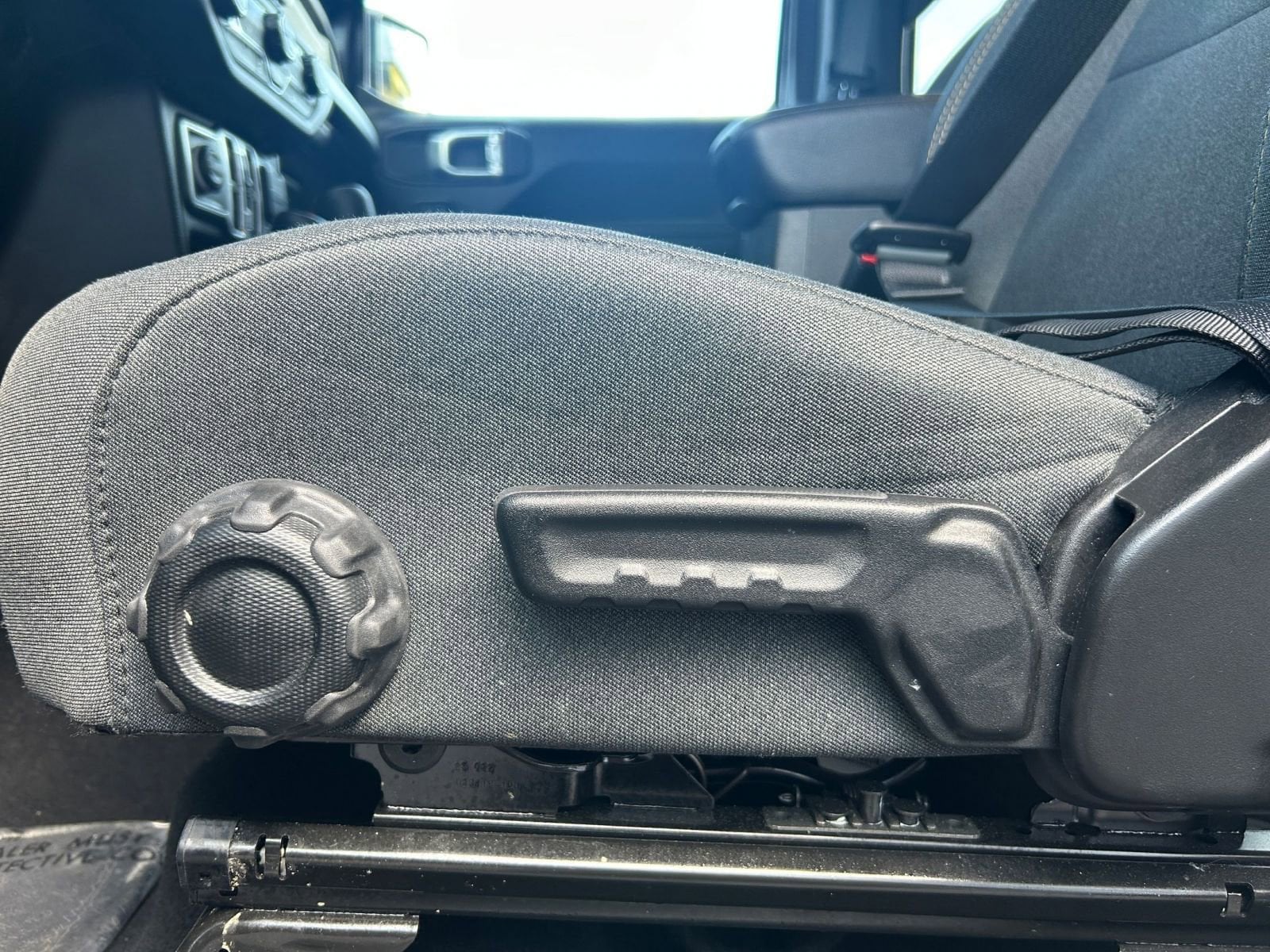 Thumbnail: 2025 Jeep Wrangler - 22