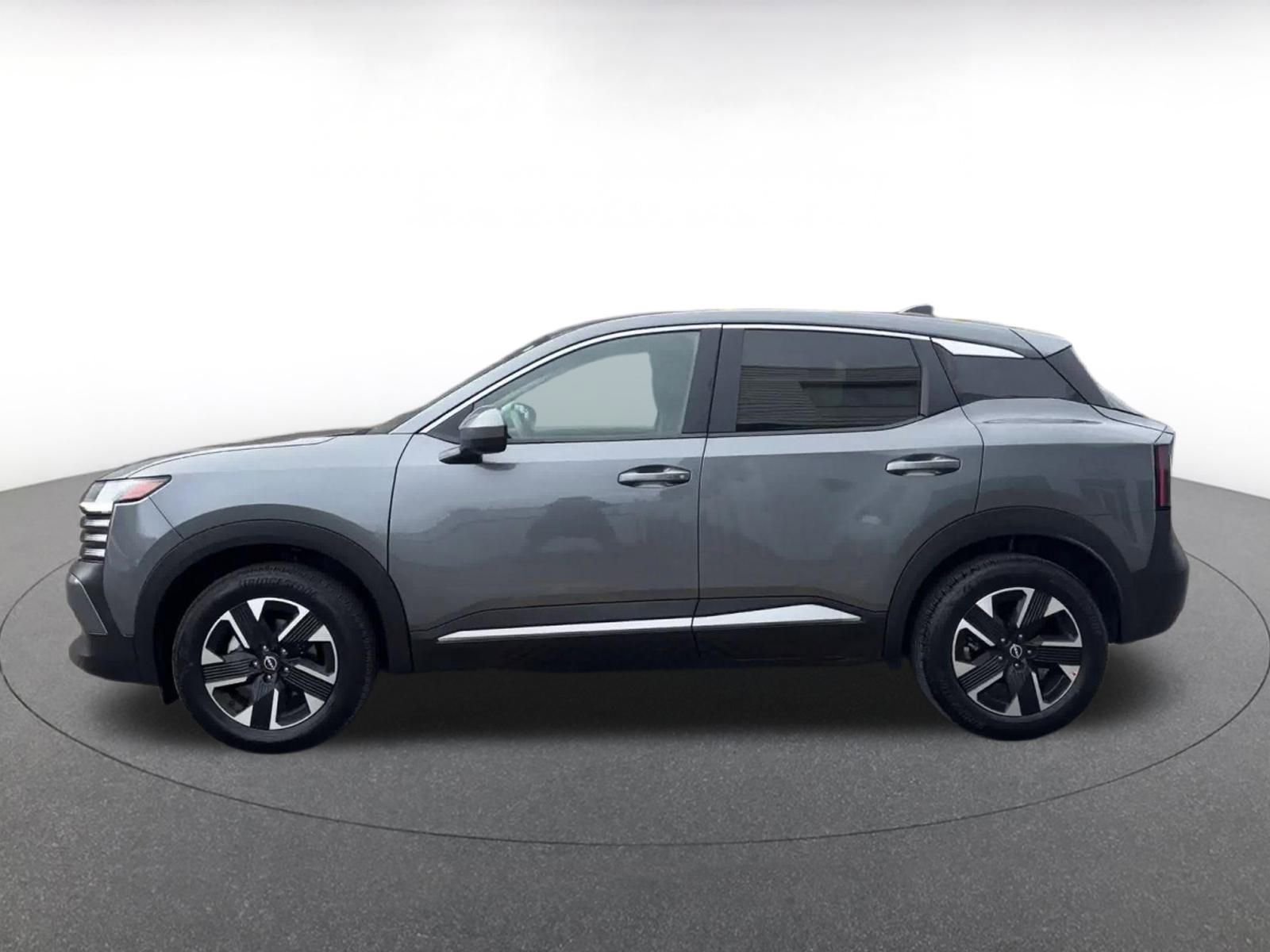 Thumbnail: 2025 Nissan Kicks - 9