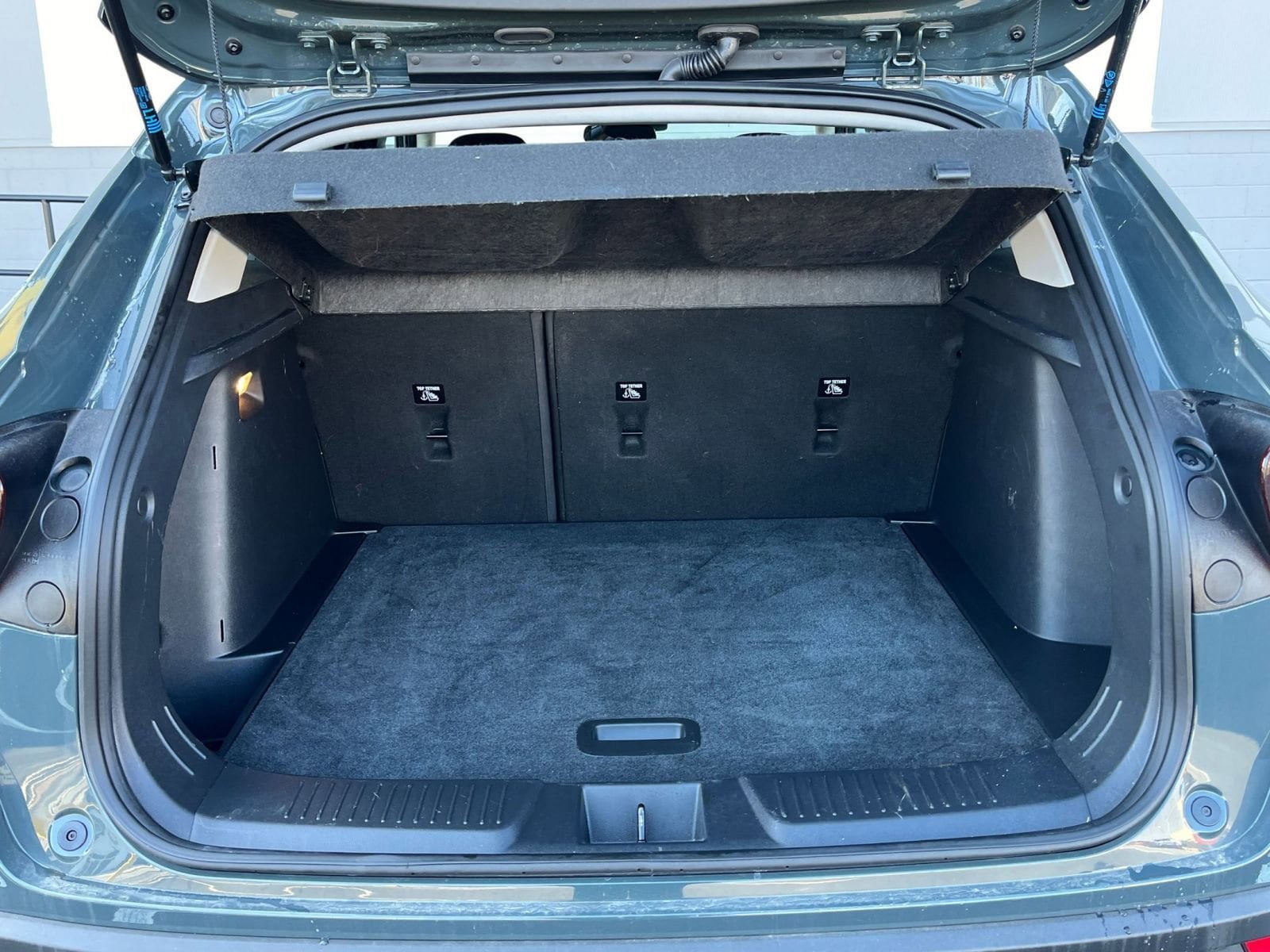 Thumbnail: 2025 Chevrolet Trax - 28