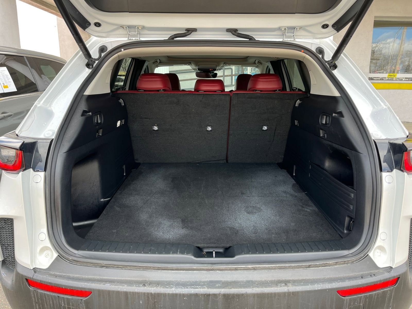 Thumbnail: 2025 Mazda CX-50 - 31