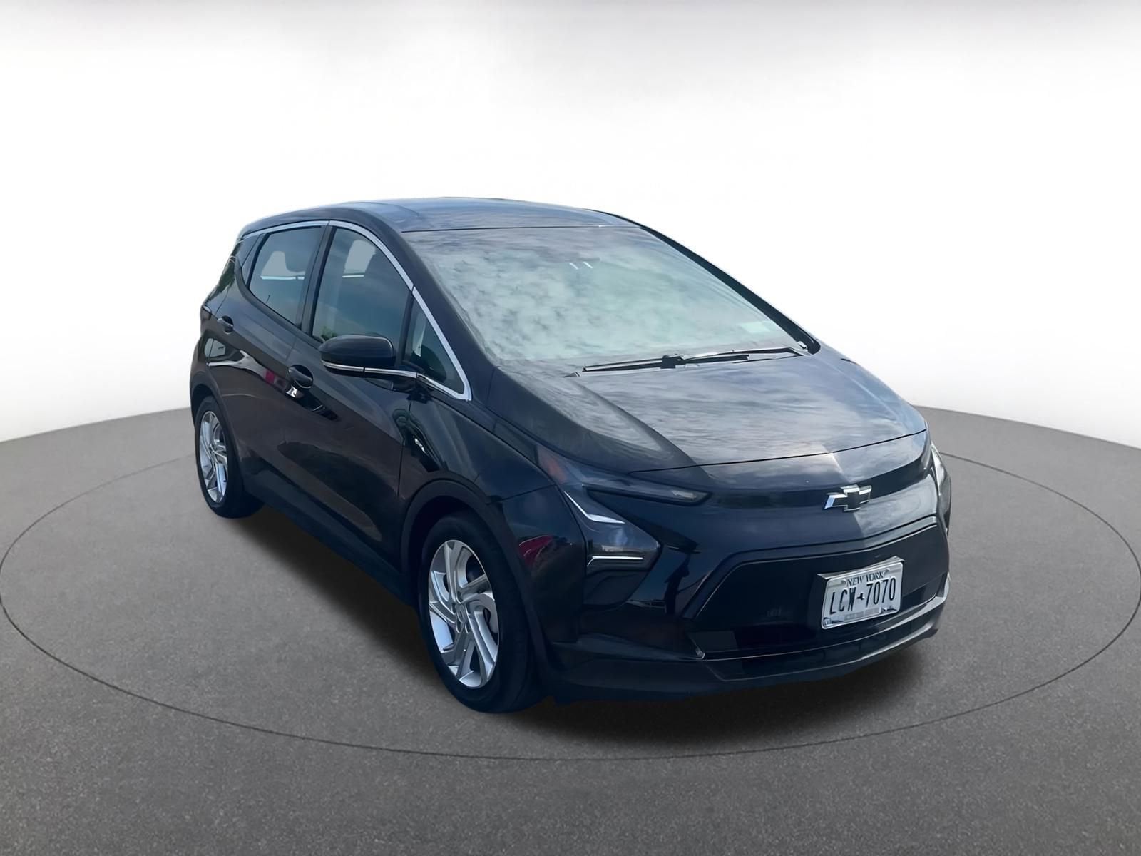 Thumbnail: 2023 Chevrolet Bolt EV - 3