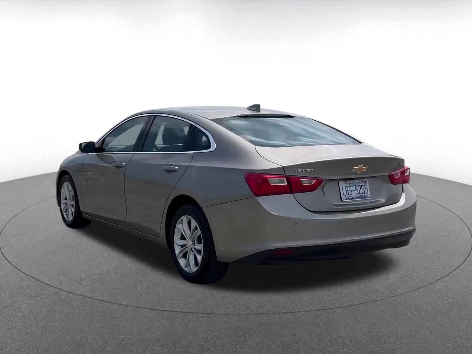 Thumbnail: 2024 Chevrolet Malibu - 11