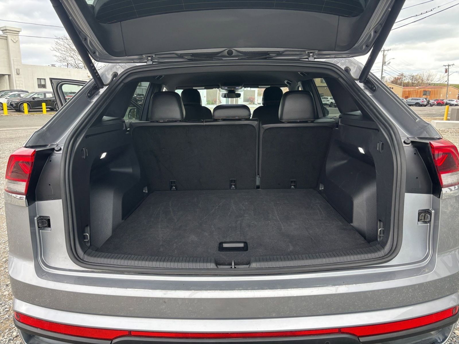 Thumbnail: 2025 Volkswagen Atlas - 27