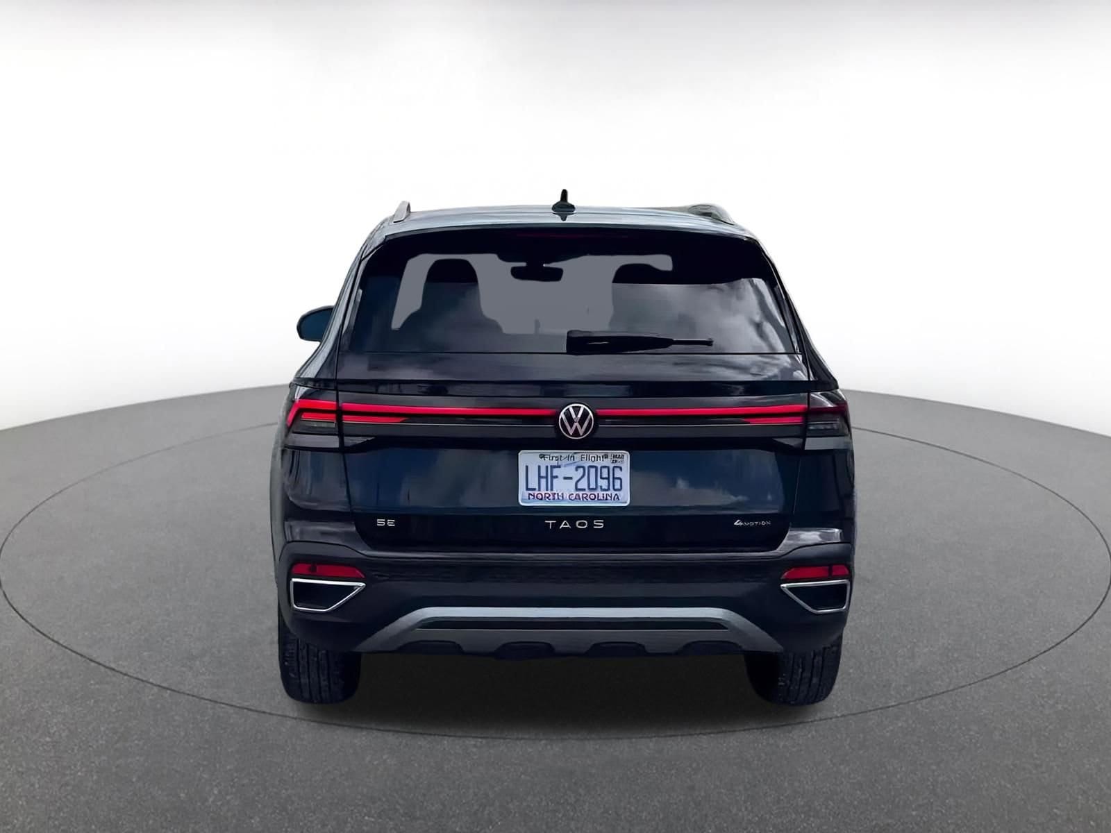 Thumbnail: 2025 Volkswagen Taos - 12