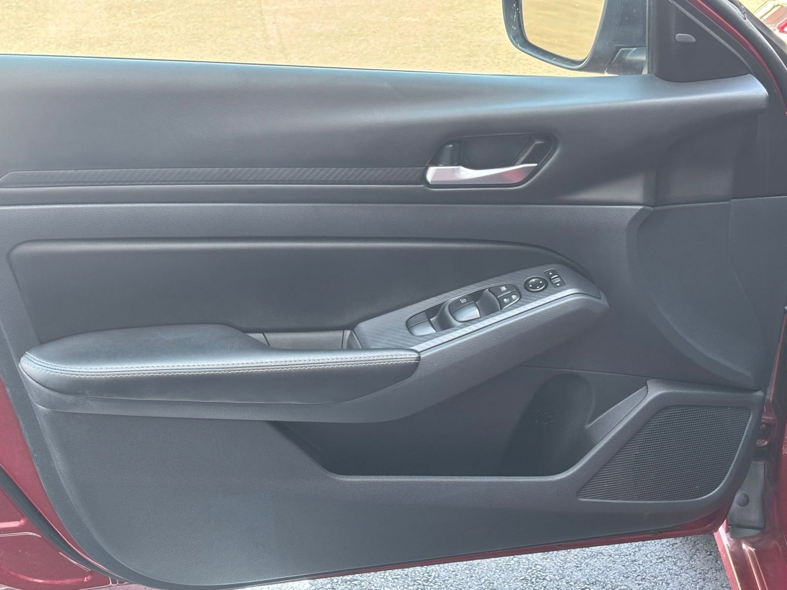 Thumbnail: 2025 Nissan Altima - 18