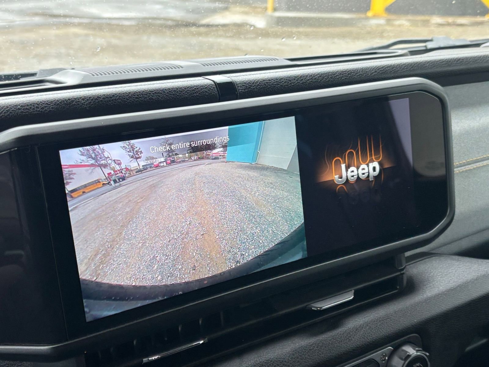 Thumbnail: 2025 Jeep Wrangler - 17