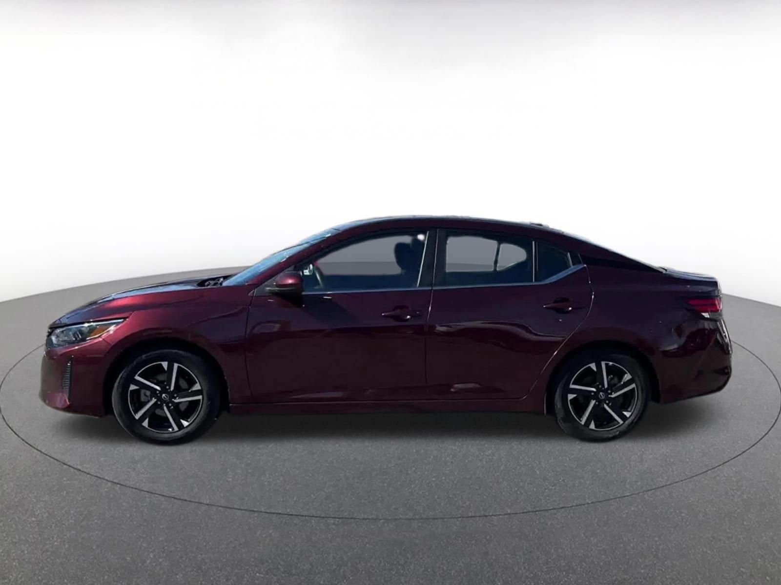 Thumbnail: 2025 Nissan Sentra - 9