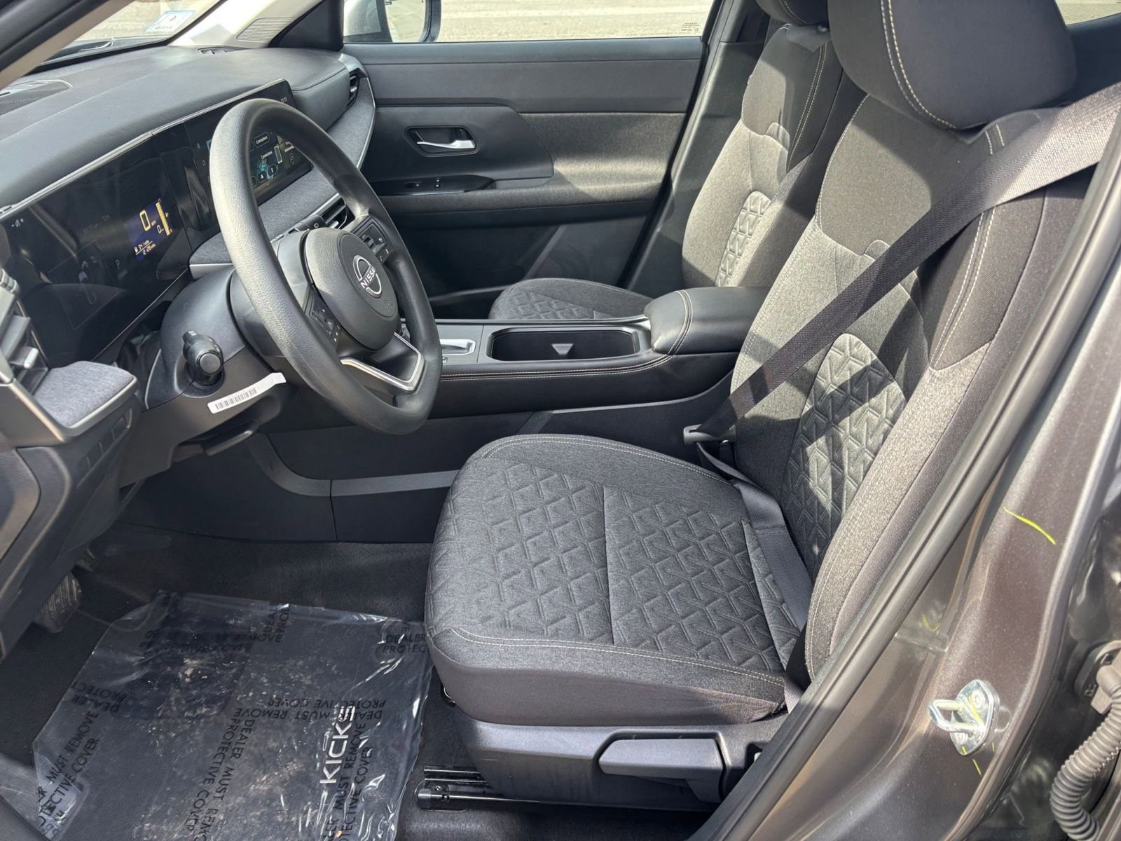 Thumbnail: 2025 Nissan Kicks - 23