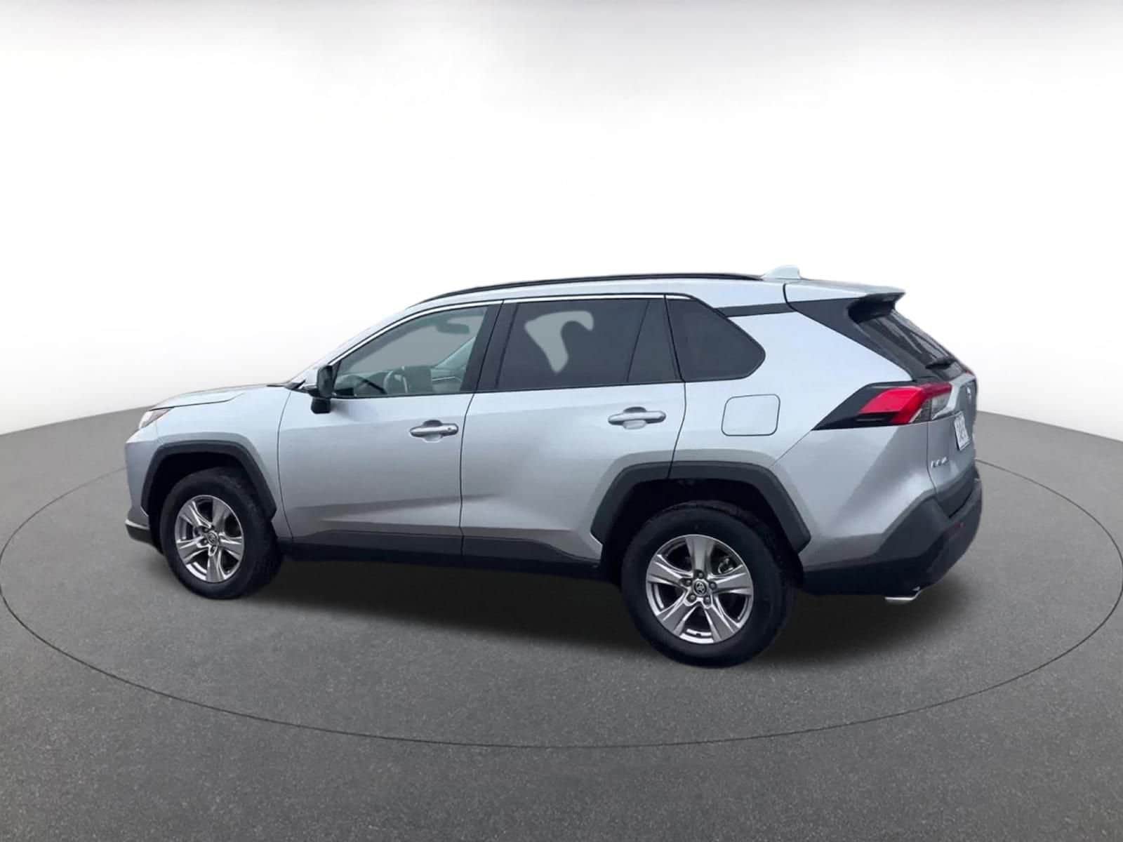 Thumbnail: 2025 Toyota RAV4 - 10