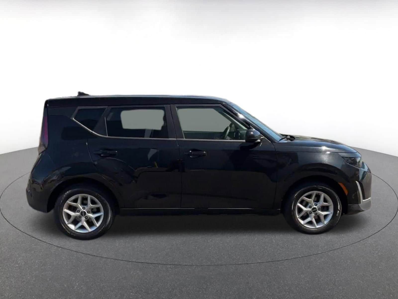 Thumbnail: 2025 Kia Soul - 16