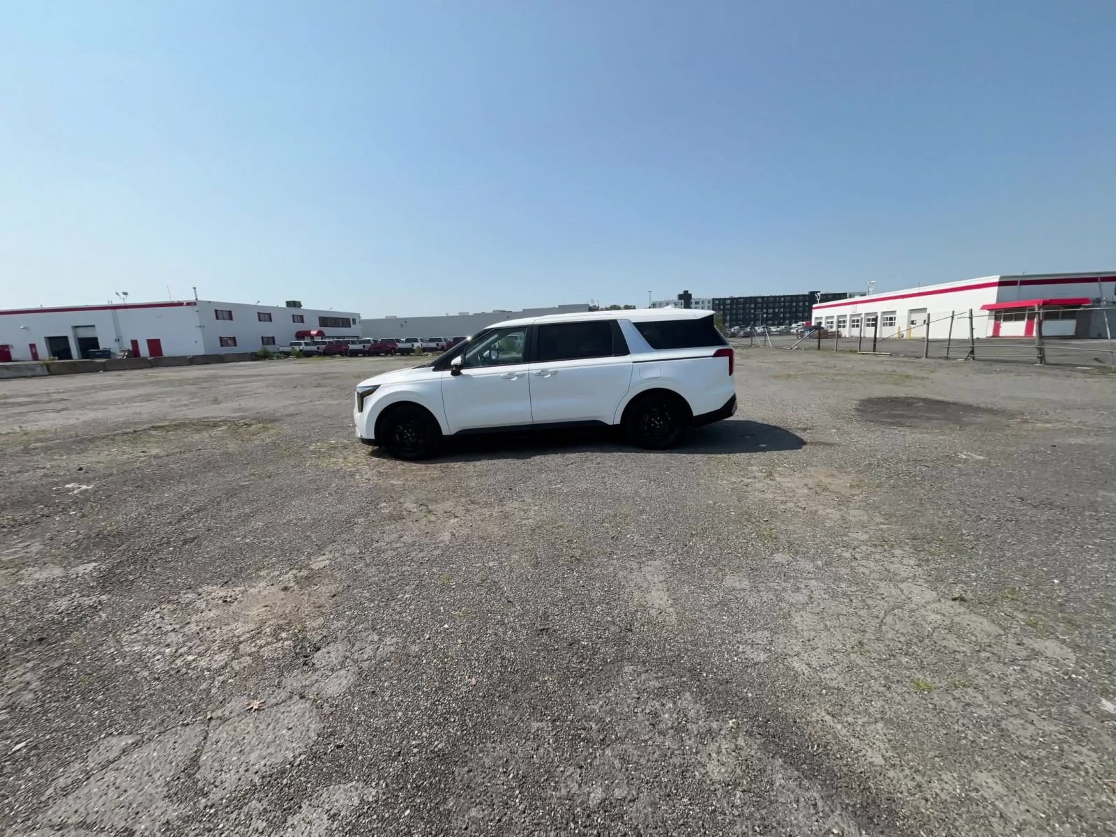 Thumbnail: 2026 Kia Carnival - 11