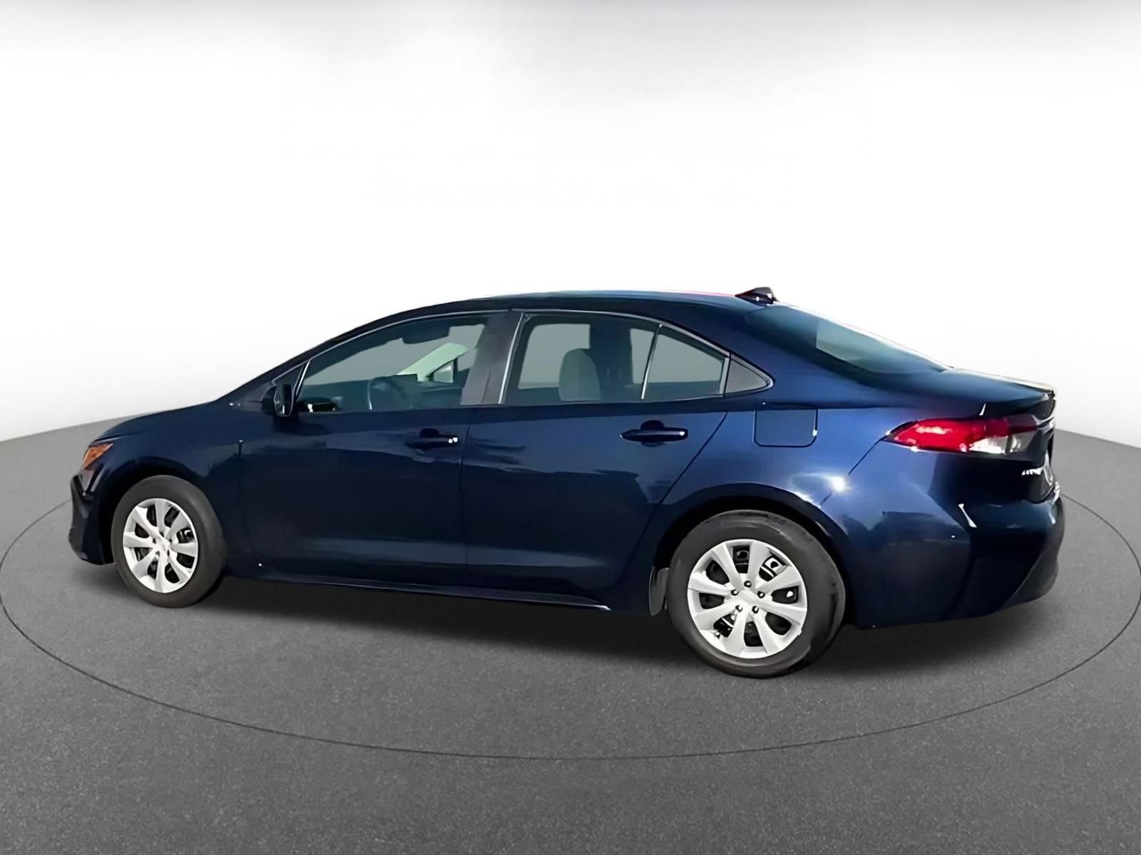 Thumbnail: 2025 Toyota Corolla - 9