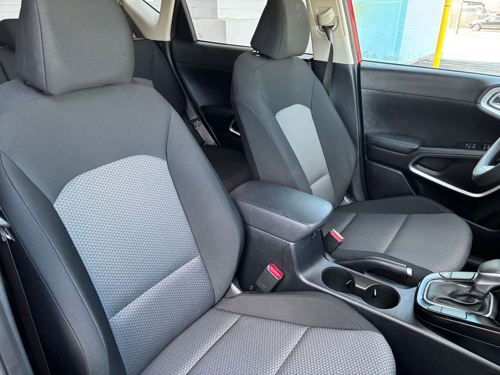 Thumbnail: 2025 Kia Soul - 32