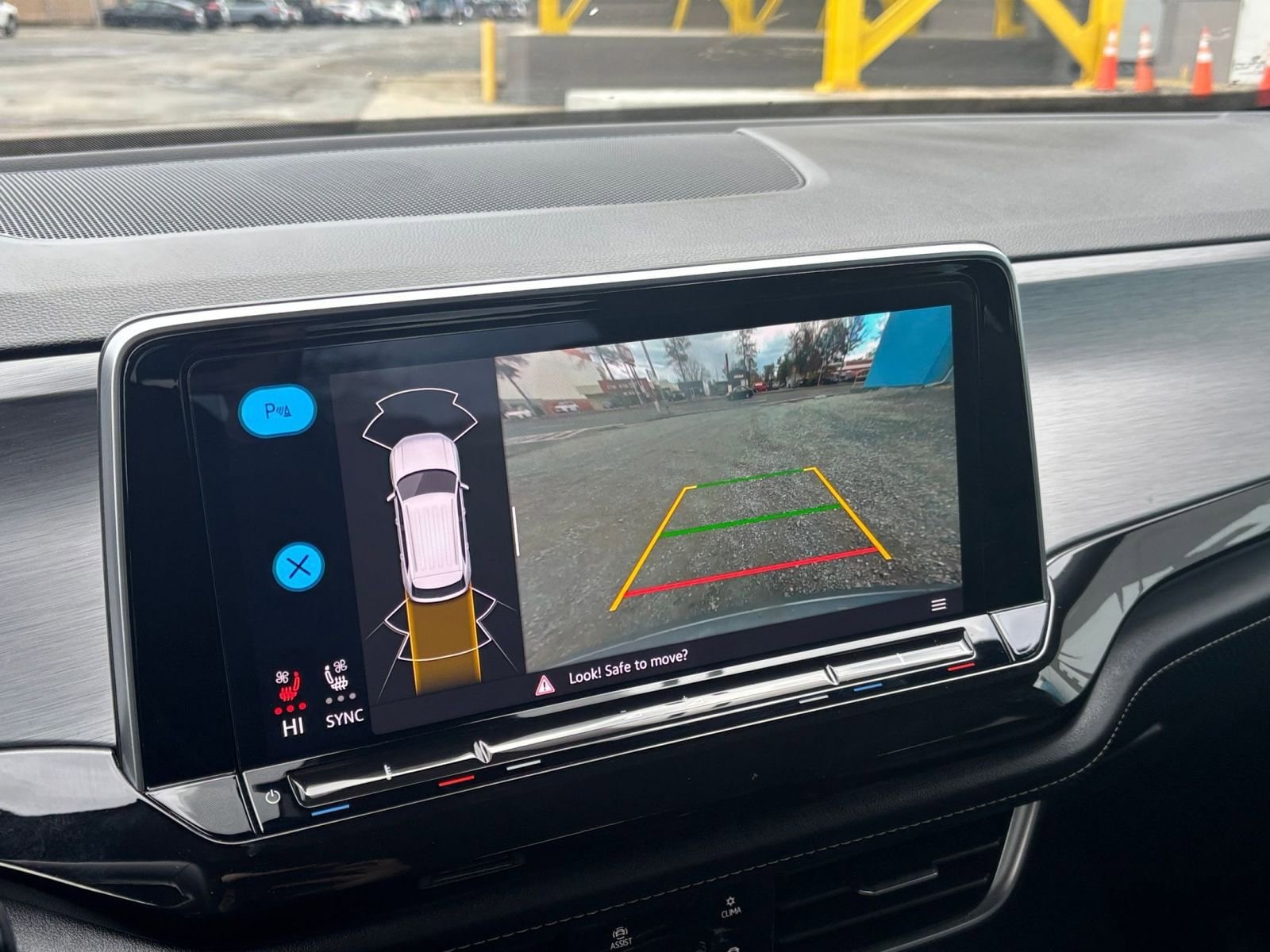 Thumbnail: 2025 Volkswagen Atlas - 17