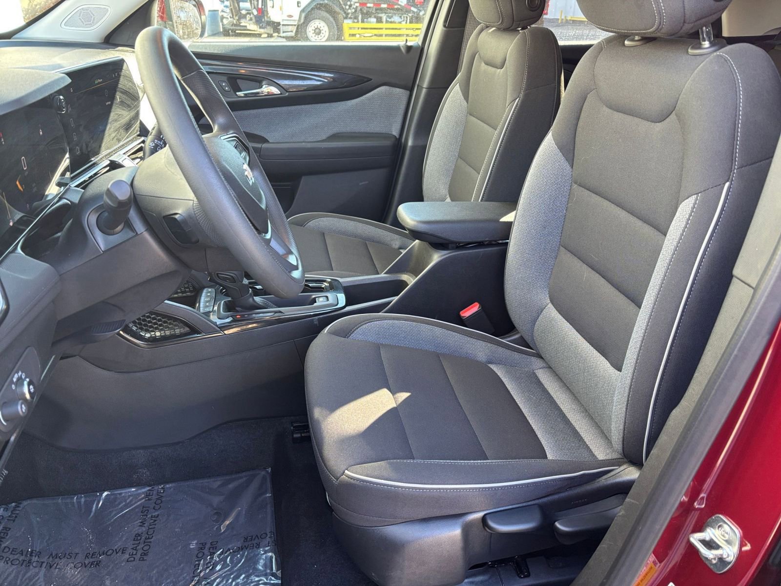 Thumbnail: 2025 Chevrolet TrailBlazer - 32