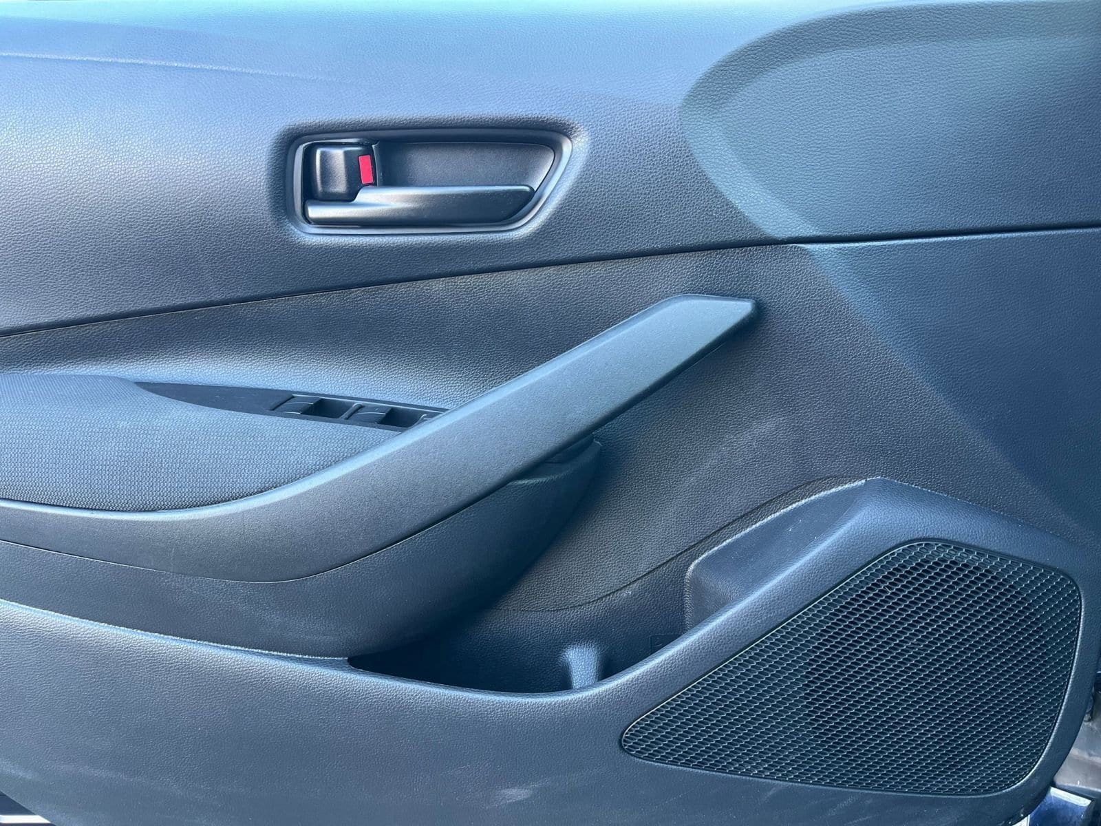 Thumbnail: 2025 Toyota Corolla - 20