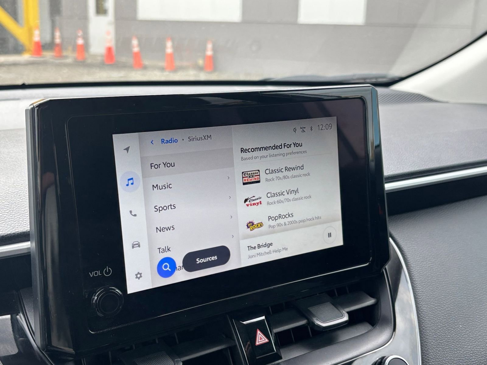 Thumbnail: 2025 Toyota Corolla Cross - 20