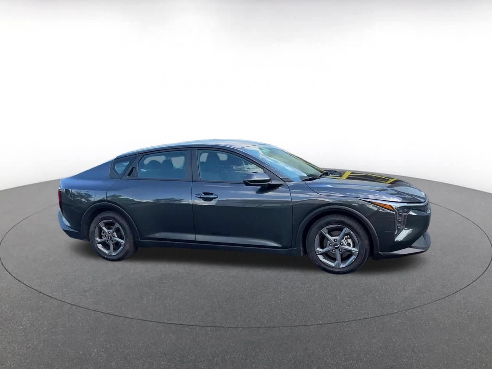Thumbnail: 2025 Kia K4 - 2