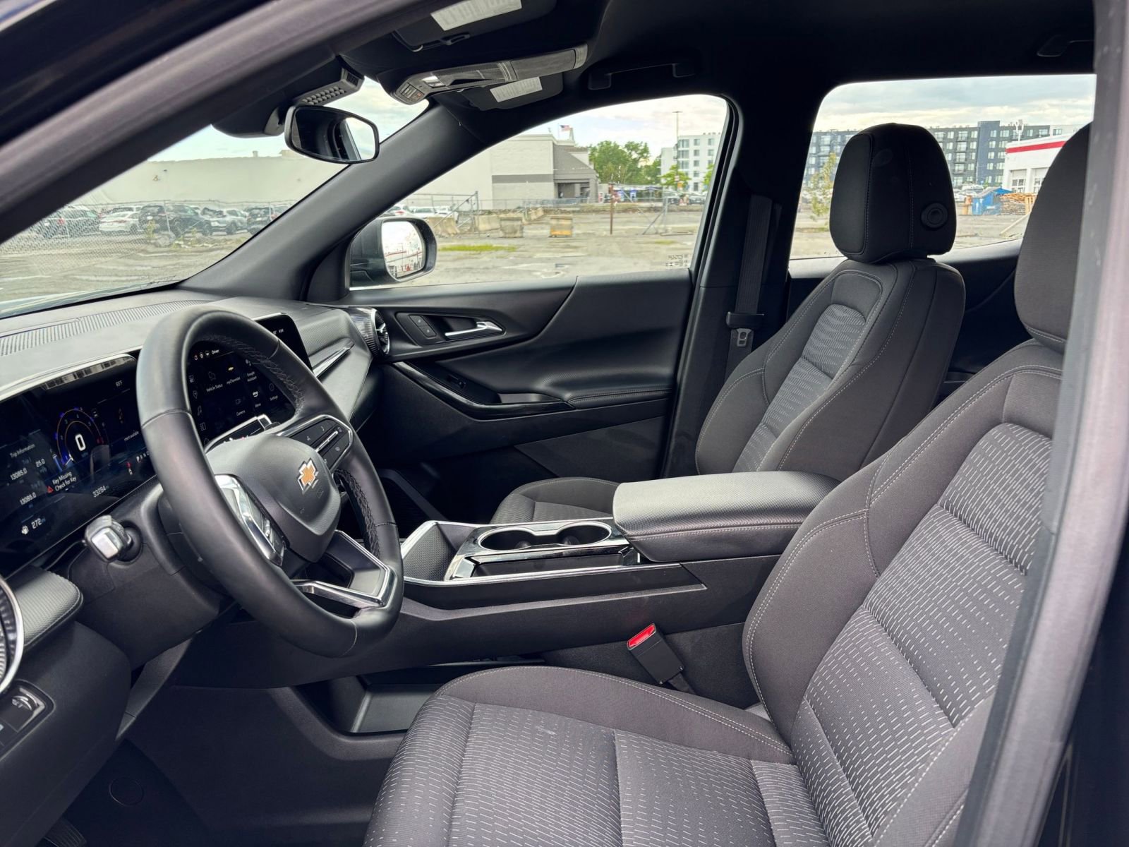 Thumbnail: 2025 Chevrolet Equinox - 27