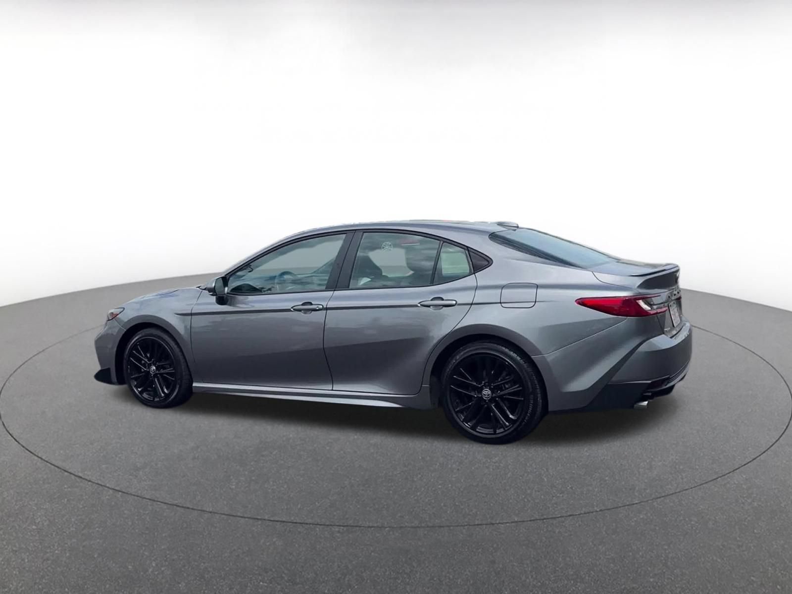 Thumbnail: 2025 Toyota Camry - 10