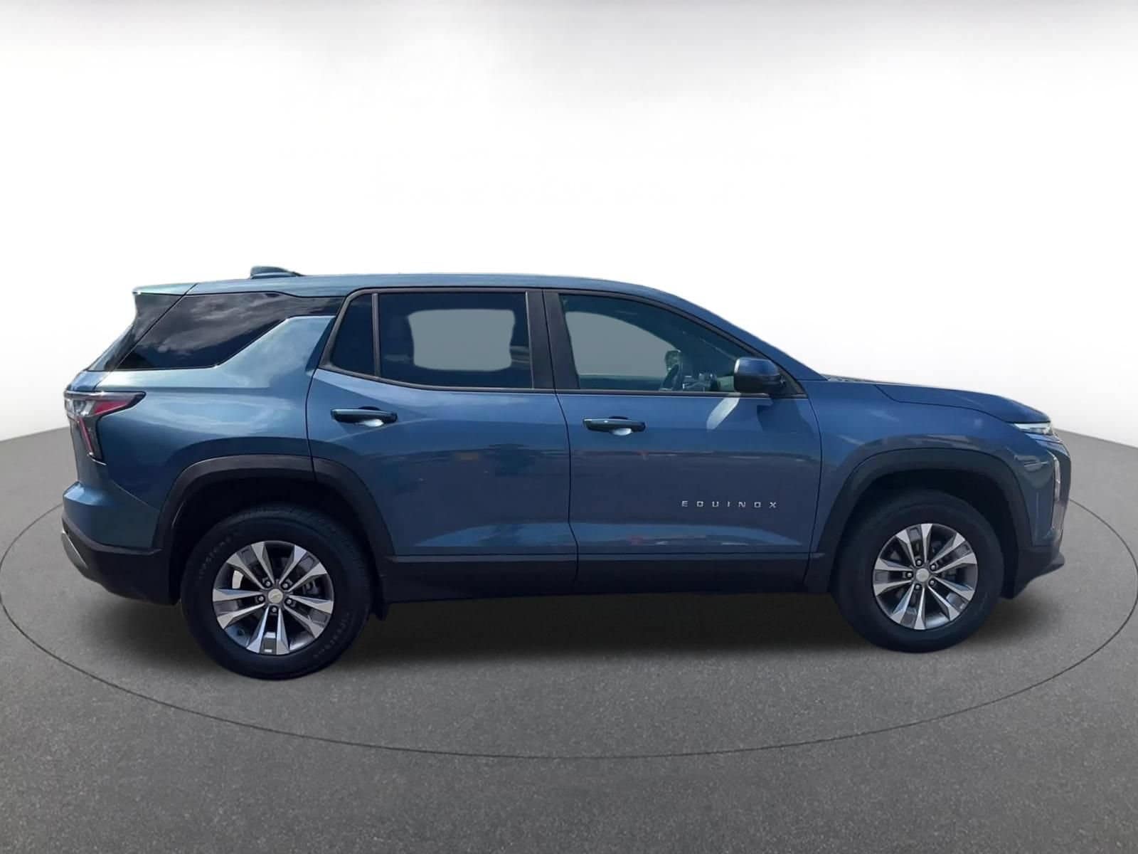 Thumbnail: 2025 Chevrolet Equinox - 16