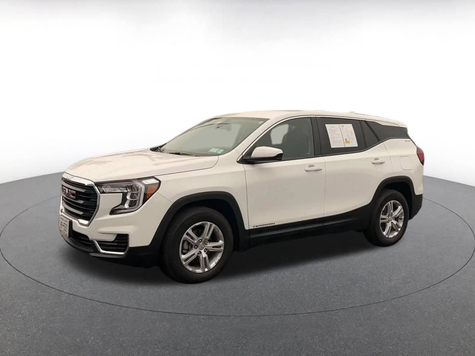 2024 GMC Terrain SLE - Photo 7