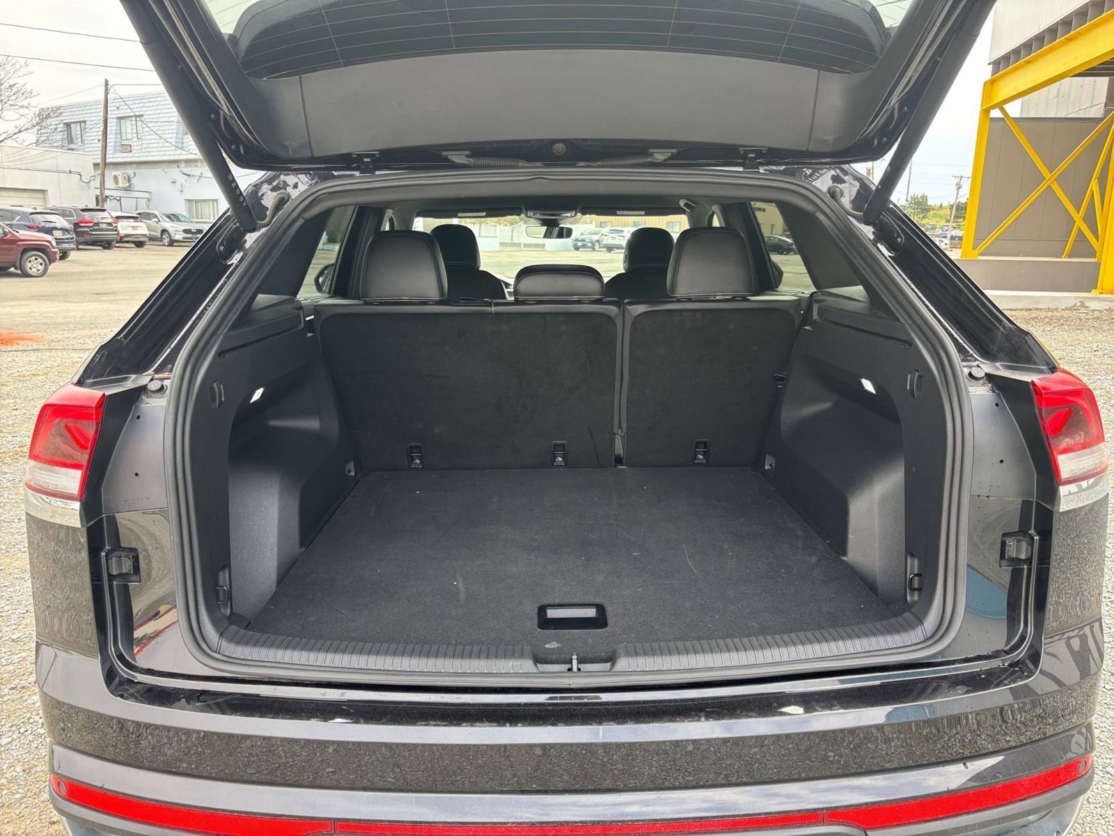 Thumbnail: 2025 Volkswagen Atlas - 27