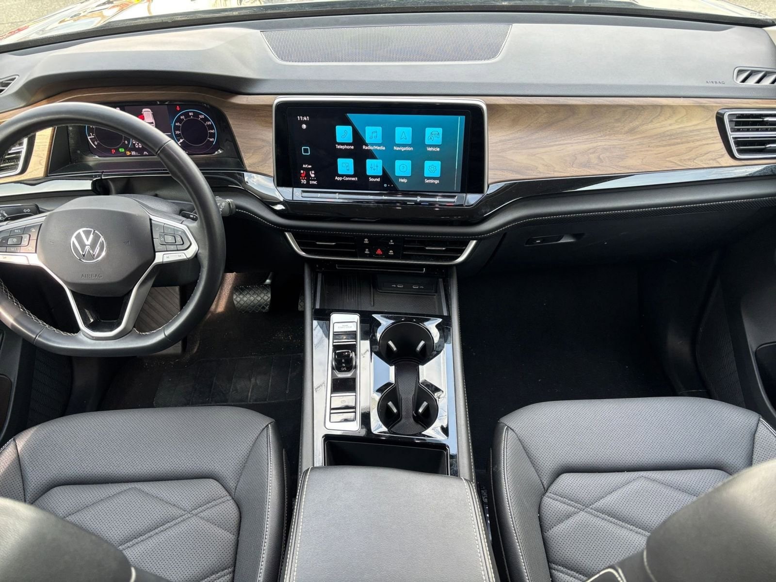 Thumbnail: 2025 Volkswagen Atlas - 31