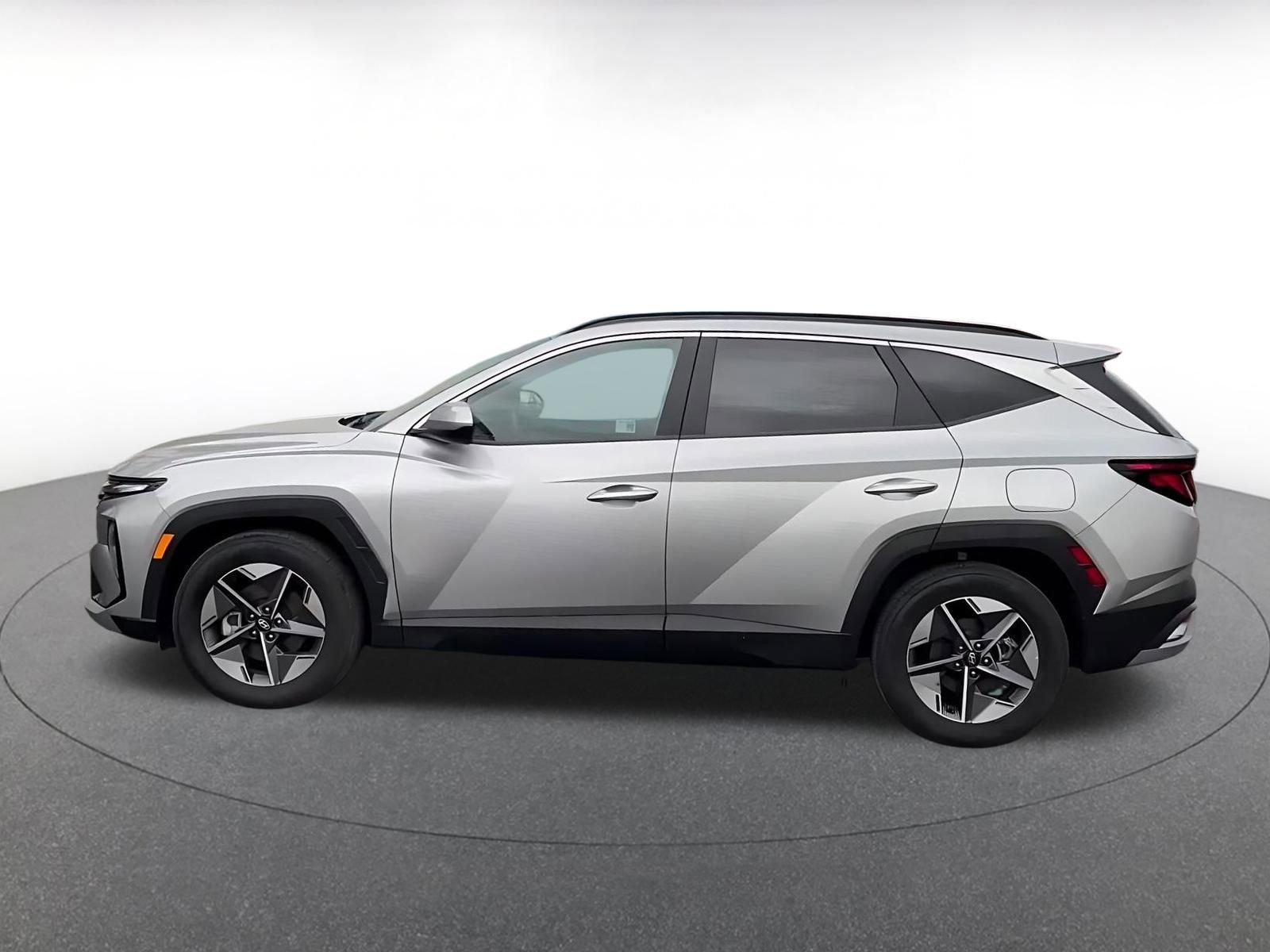 Thumbnail: 2025 Hyundai Tucson - 9