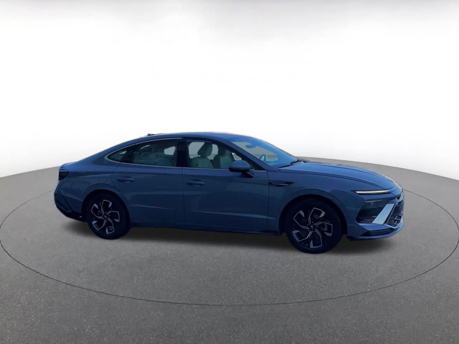 Thumbnail: 2025 Hyundai Sonata - 2