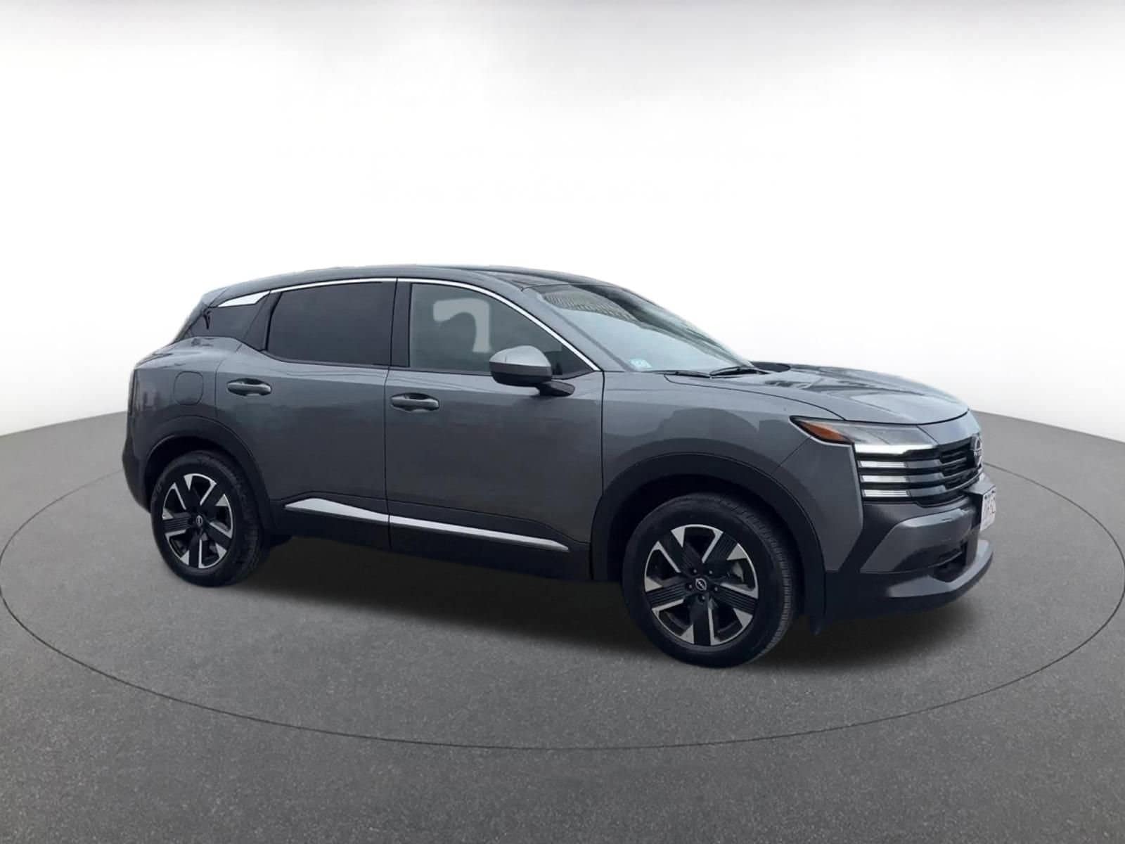 Thumbnail: 2025 Nissan Kicks - 2