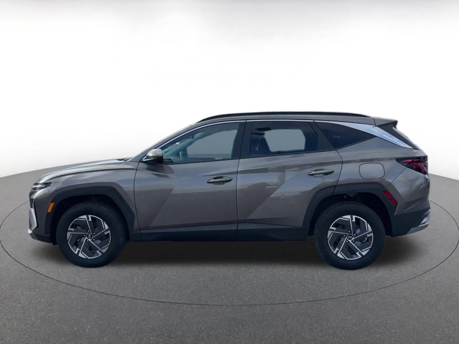 Thumbnail: 2025 Hyundai Tucson - 9