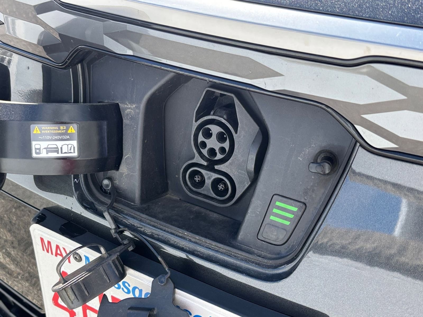 Thumbnail: 2023 Kia Niro - 21