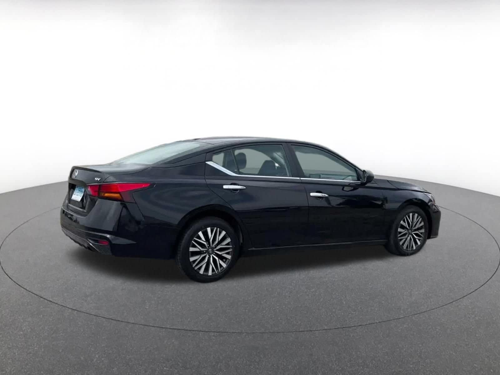 Thumbnail: 2025 Nissan Altima - 11
