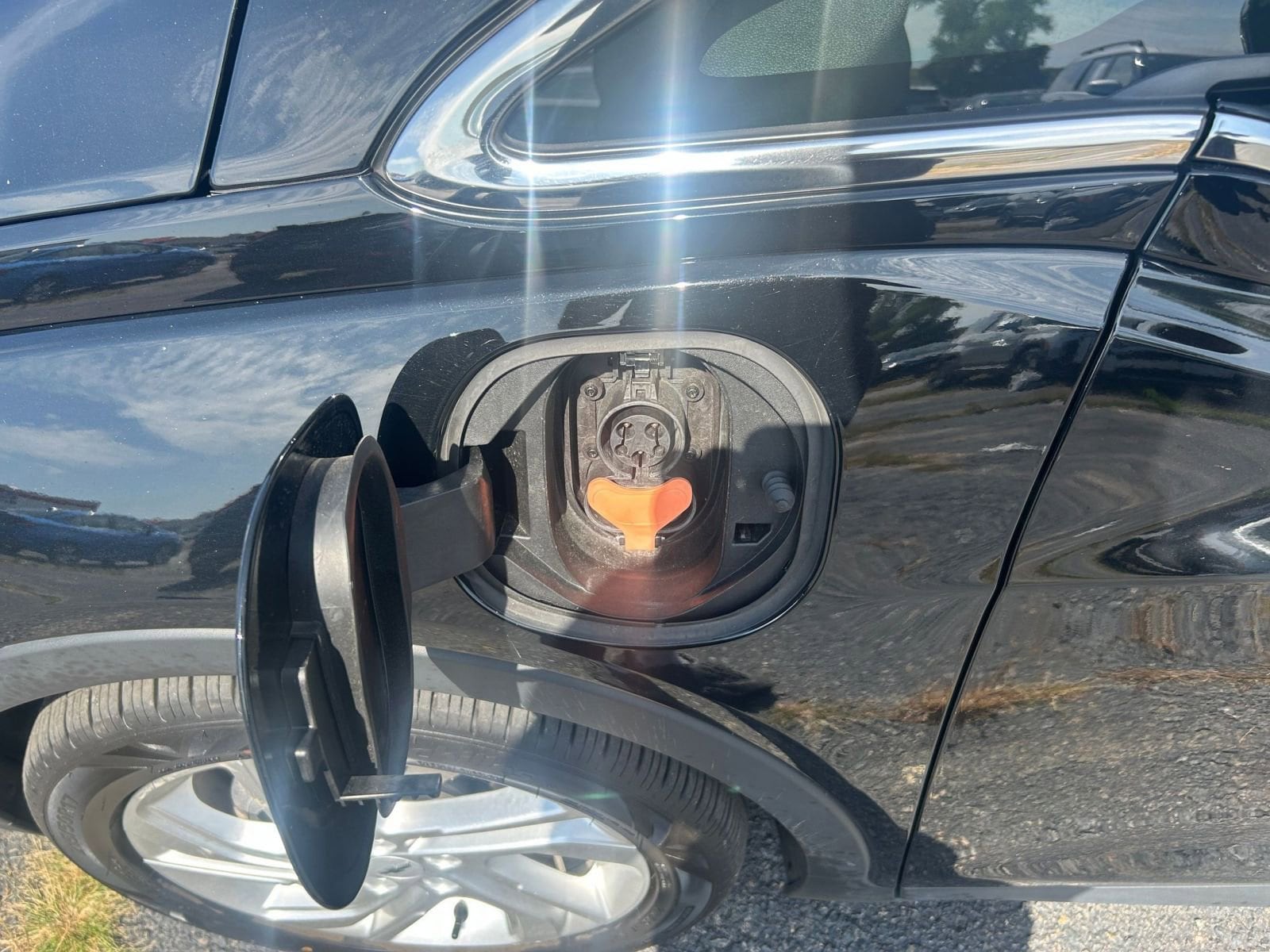 Thumbnail: 2023 Chevrolet Bolt EV - 23