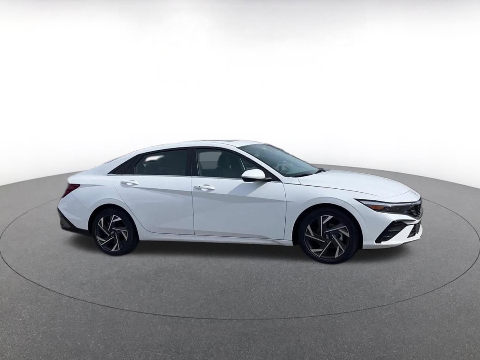 Thumbnail: 2025 Hyundai Elantra - 2