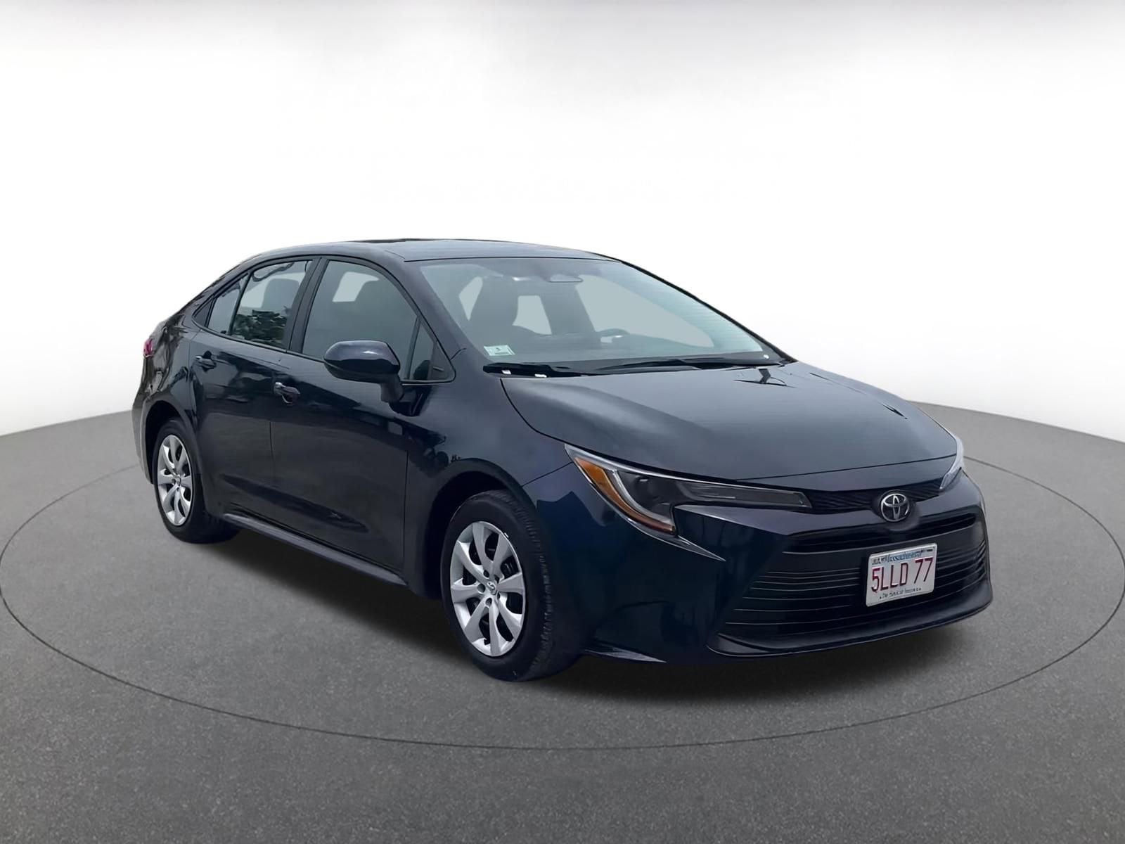 2024 Toyota Corolla LE 3