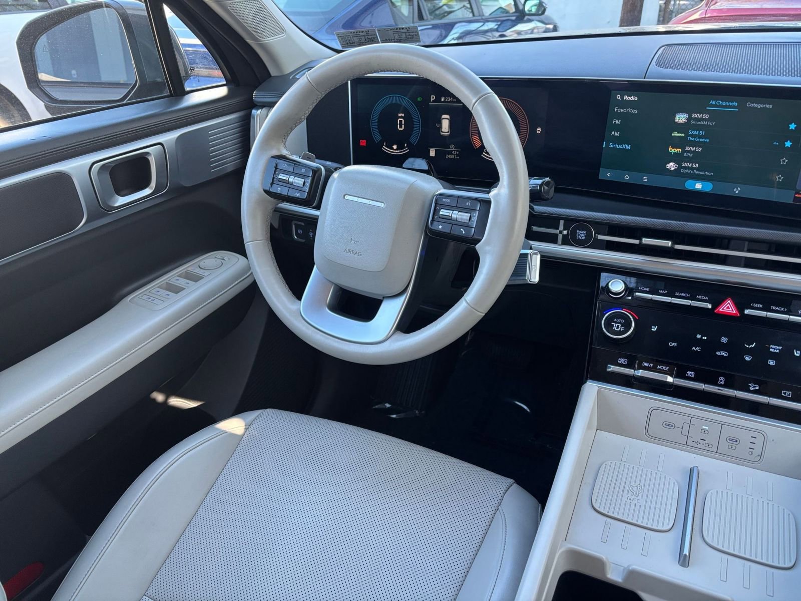 Thumbnail: 2025 Hyundai Santa Fe - 32