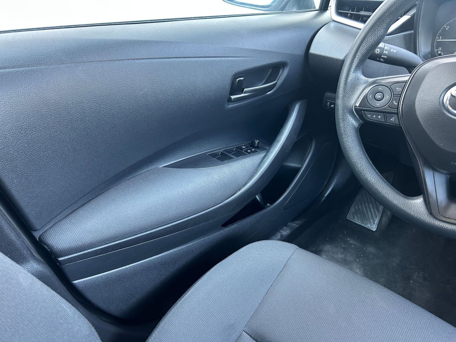 Thumbnail: 2024 Toyota Corolla - 32