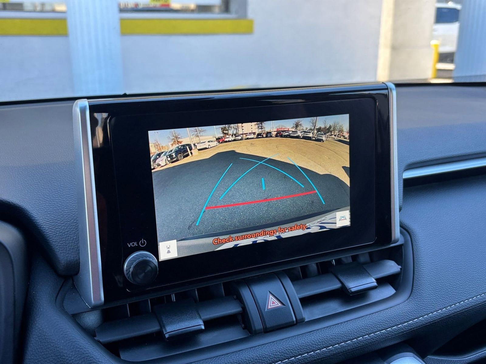 Thumbnail: 2025 Toyota RAV4 - 17