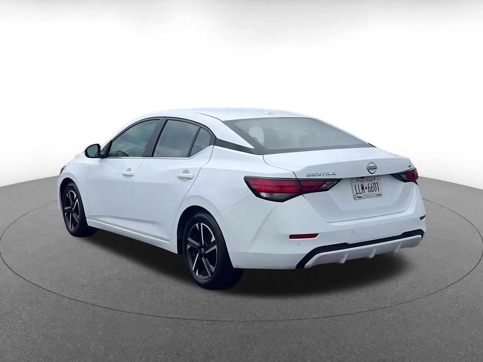 Thumbnail: 2024 Nissan Sentra - 11