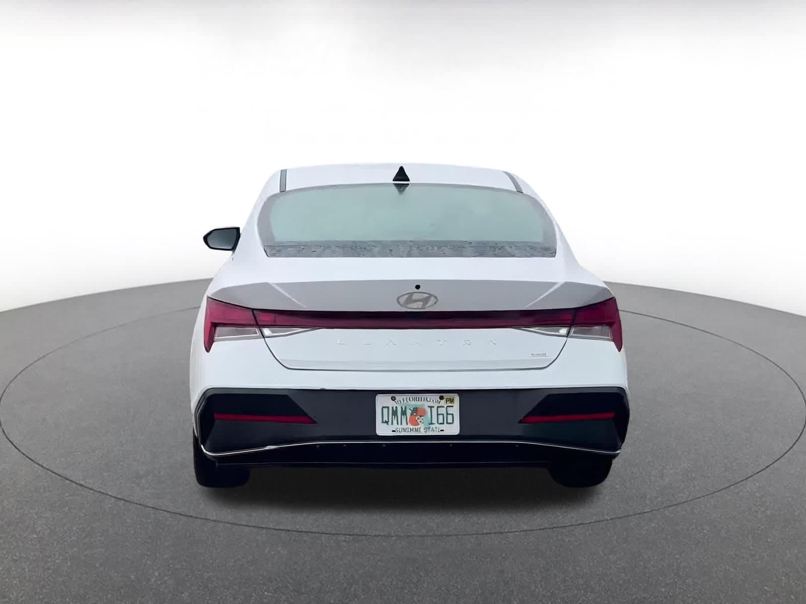 Thumbnail: 2025 Hyundai Elantra - 12