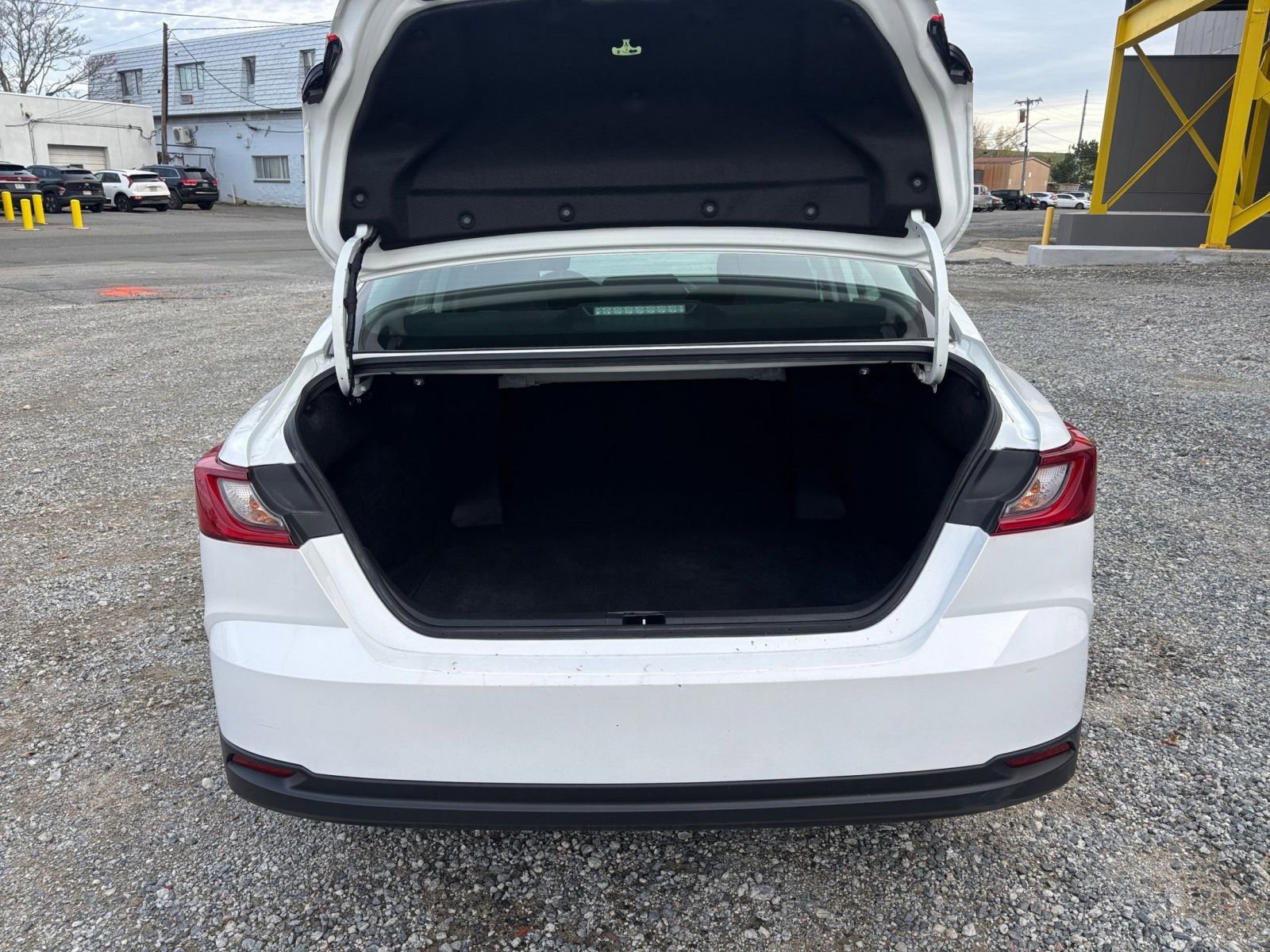 Thumbnail: 2025 Toyota Camry - 24