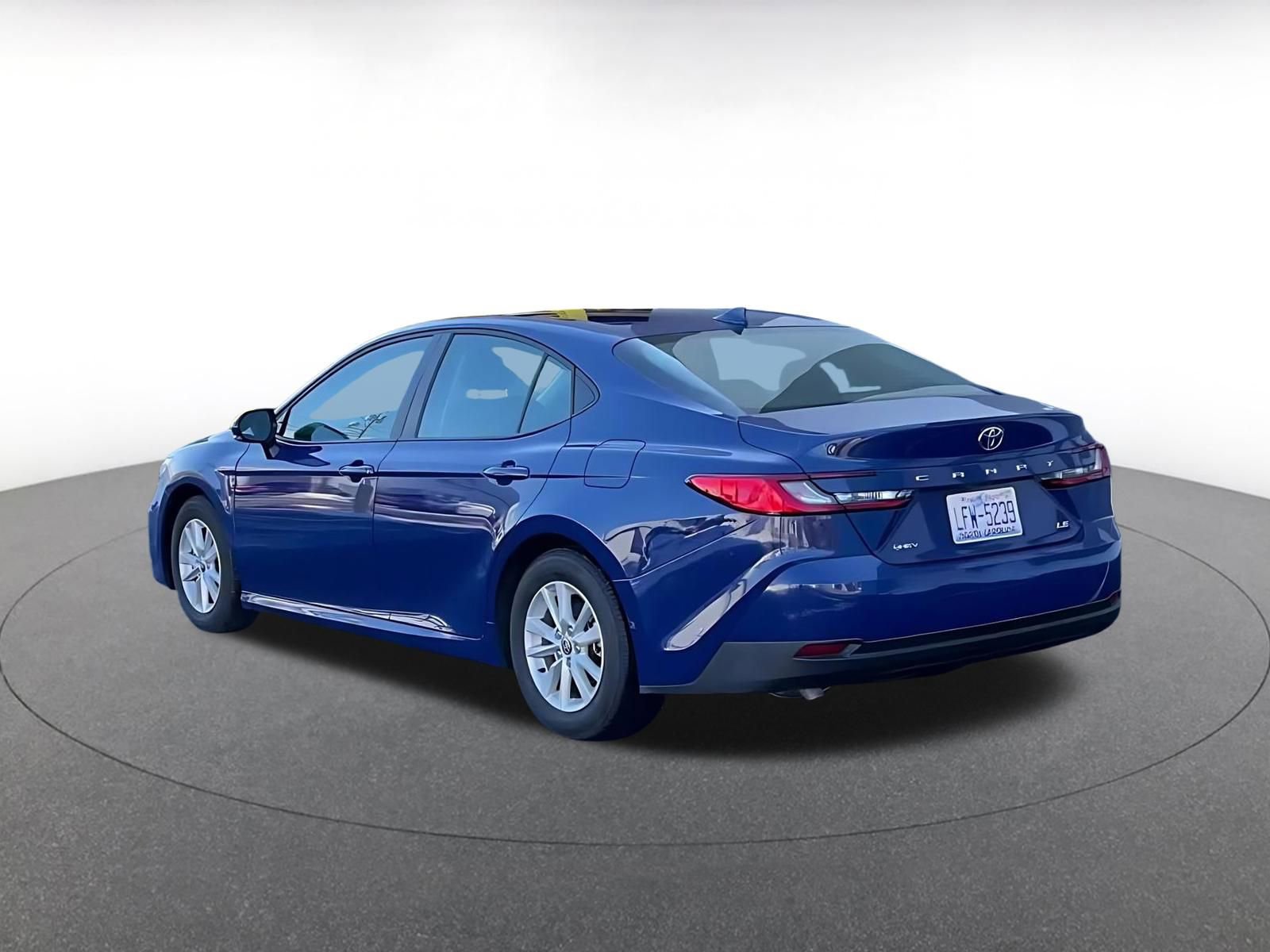 Thumbnail: 2025 Toyota Camry - 10