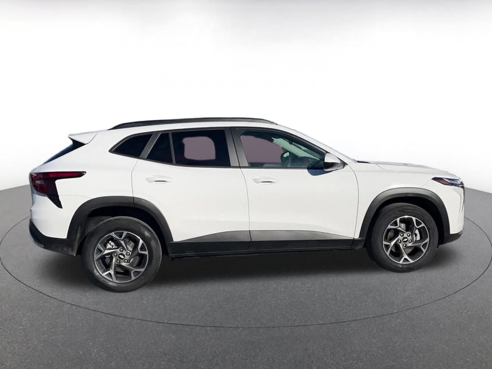 Thumbnail: 2025 Chevrolet Trax - 15