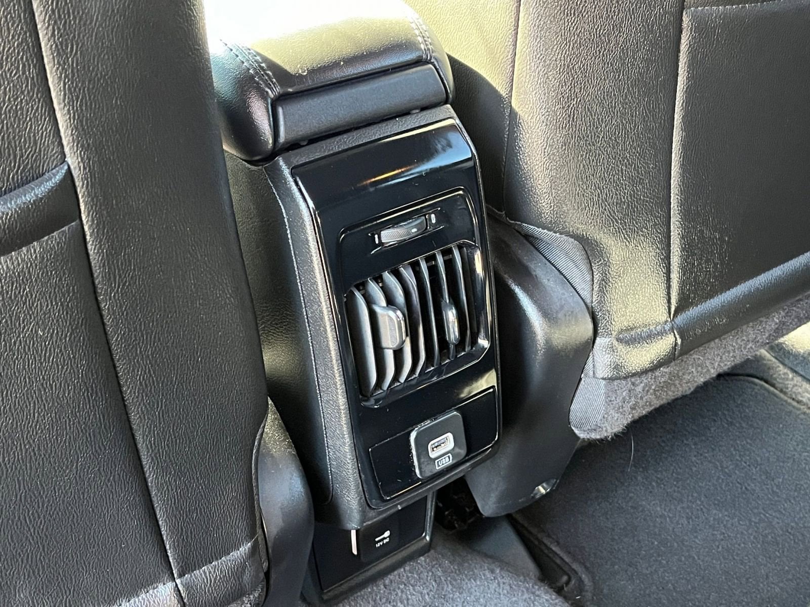 Thumbnail: 2025 Jeep Compass - 23