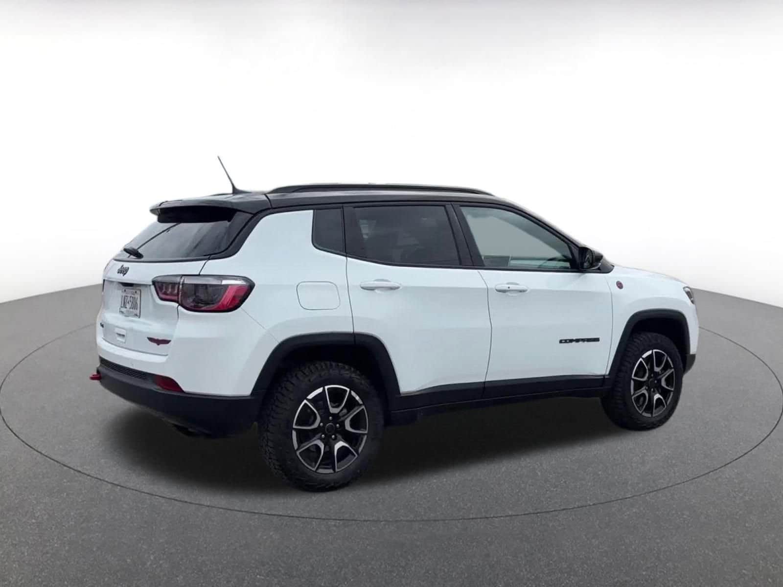 Thumbnail: 2025 Jeep Compass - 15